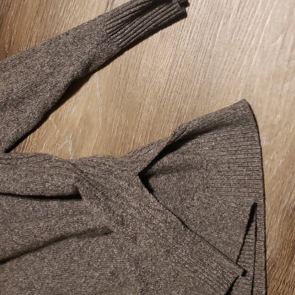 Women's sweater - Picture 5 of 6